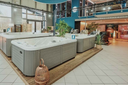 Mehrere Whirlpools in der Whirlpool-Center-Ausstellung