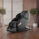 Schwarzer Ogawa Smart Vogue Prime Massagesessel in einem modernen Wohnraum