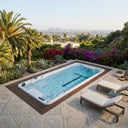 VIVO SPA WaterFit 1 auf einer Hangterrasse mit Palmen und Blick über die Stadt
