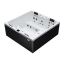VIVO SPA AUREA 6 Whirlpool mit weißem Innenraum, schwarzen Kopfstützen und dunkler Verkleidung