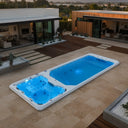 VIVO SPA WaterFit 2N Swim Spa mit getrenntem Whirlpoolbereich auf moderner Terrasse