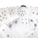 Sitzplätze und Massagedüsen im VIVO SPA WELUXIA 512 Whirlpool, Detailansicht
