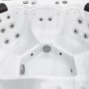 Drei Sitzplätze mit Massagedüsen im VIVO SPA WELUXIA 514 N Whirlpool